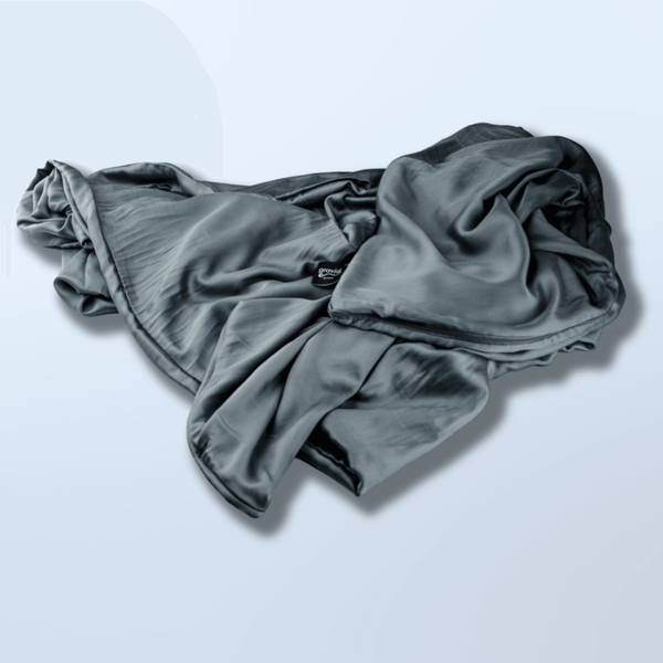 Breeze™ Cooling Weighted Blanket - Size: TWIN 60x80 Weight: 15 lb Colour: Grey by Gravid