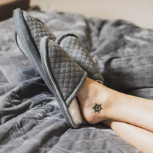 Load image into Gallery viewer, Sherpa Sleep Slips - Size: Small (Women&#39;s 6-8) by Gravid
